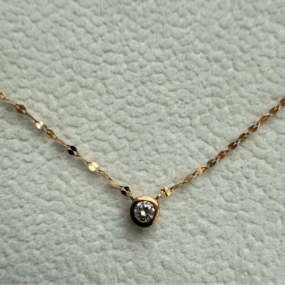 🚫SOLD🚫 18K Solid Yellow Gold Diamond Solitaire Bezel Necklace